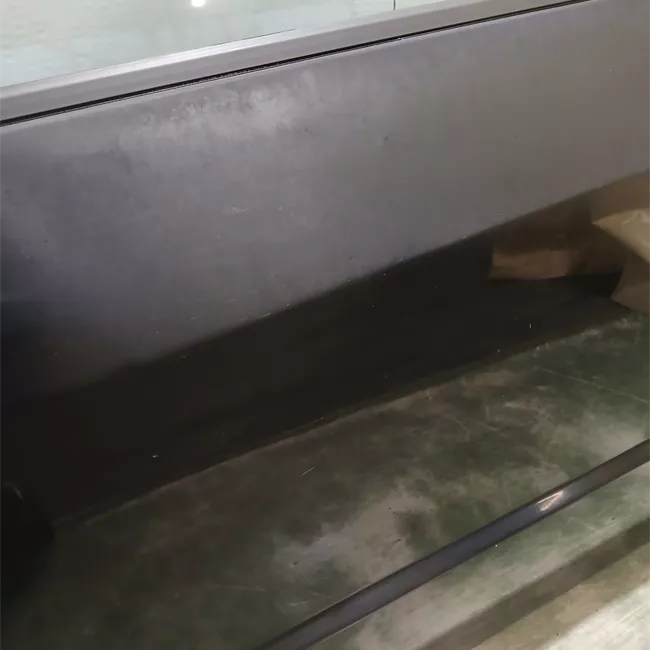 Porta anteriore sinistra