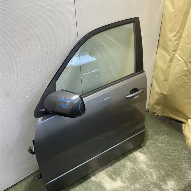 Porta anteriore sinistra