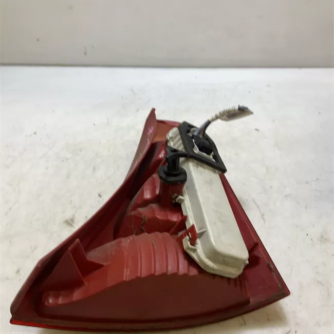 Fanale posteriore sinistro