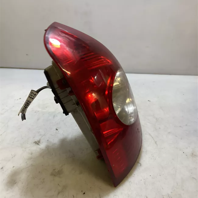 Fanale posteriore sinistro