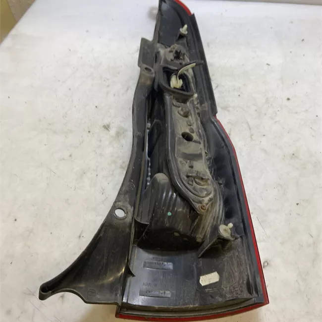 Fanale posteriore sinistro 11/04<