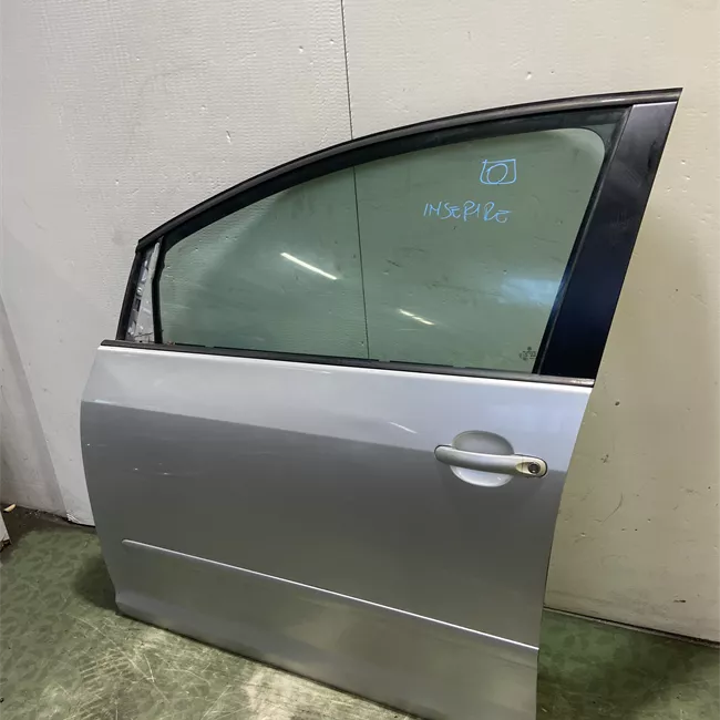 Pannello esterno porta anteriore sinistro