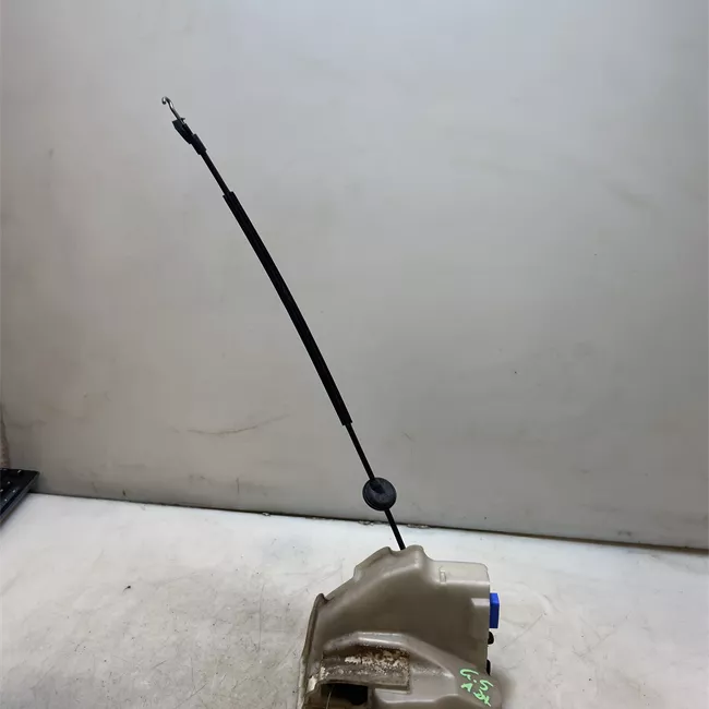 Serratura porta anteriore destra