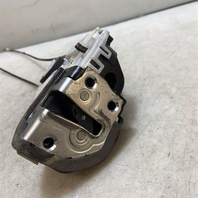 Serratura porta posteriore sinistra