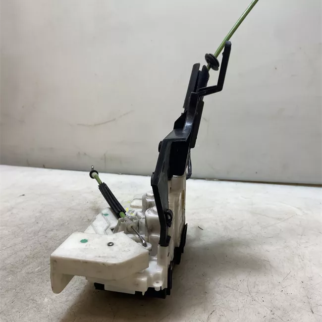 Serratura chiusura centralizzata porta anteriore destra