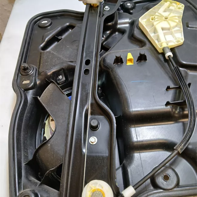 Alzacristallo elettrico porta anteriore sinistro