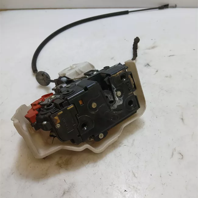 Serratura porta posteriore sinistra