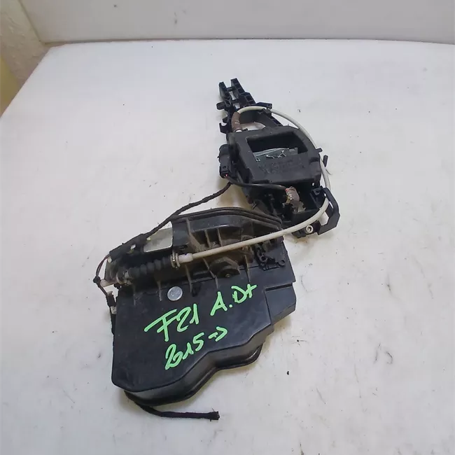 Serratura porta anteriore destra