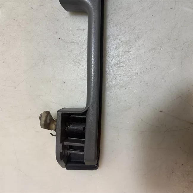 Maniglia interna apertura porta anteriore sinistra