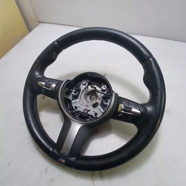 Volante M sport cuoio