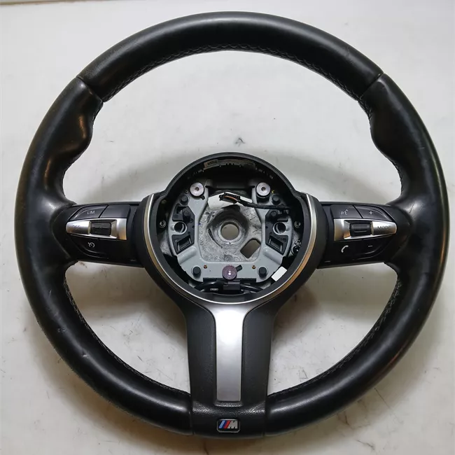 Volante M sport cuoio