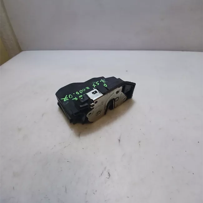 Serratura porta anteriore sinistra