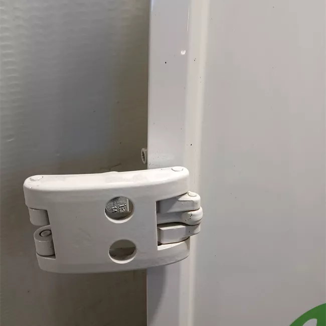 Porta carico posteriore a battente sinistra Lamierata