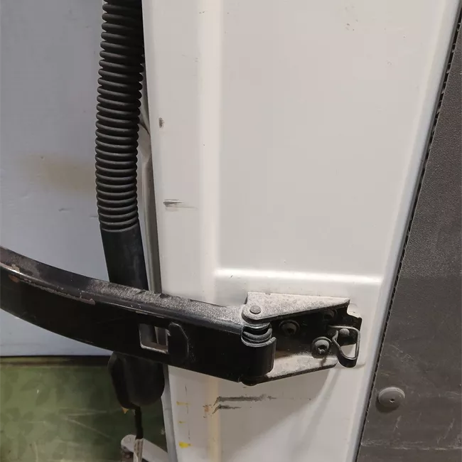 Porta carico posteriore a battente destra Lamierata