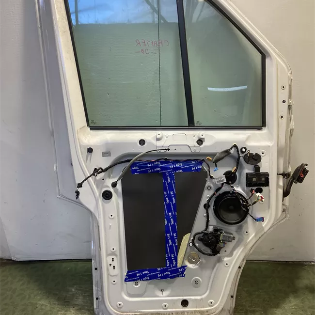 Porta anteriore sinistra