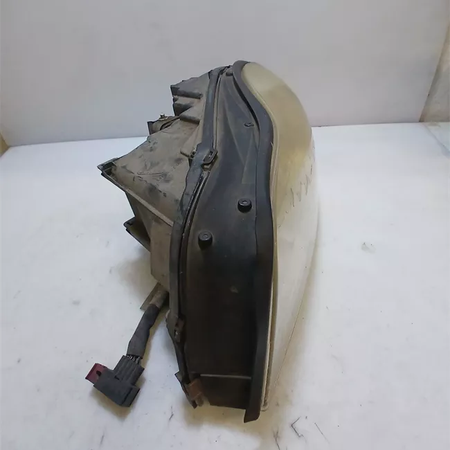 Proiettore sinistro Xeno