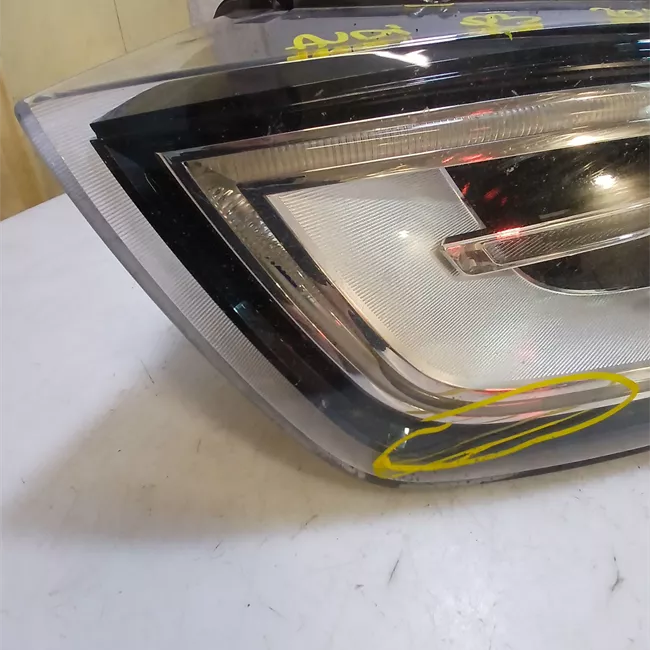 Proiettore sinistro Xeno