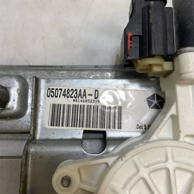 Alzacristallo elettrico porta posteriore sinistro