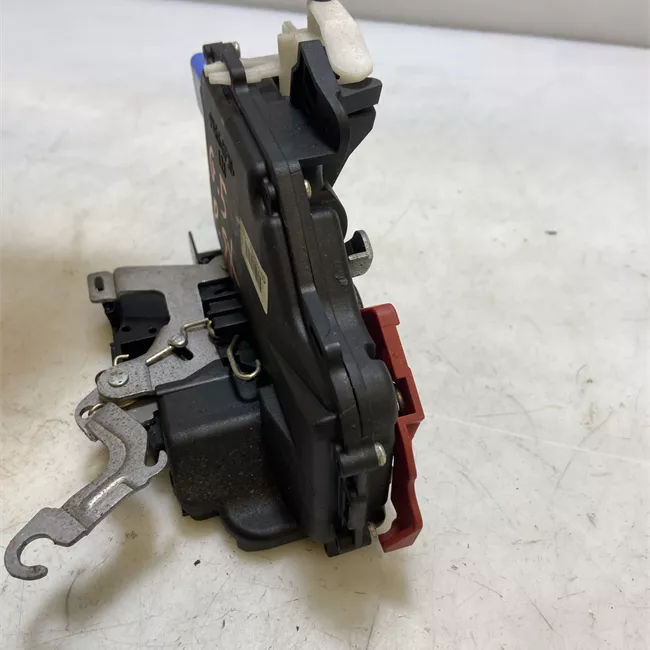 Serratura porta posteriore sinistra