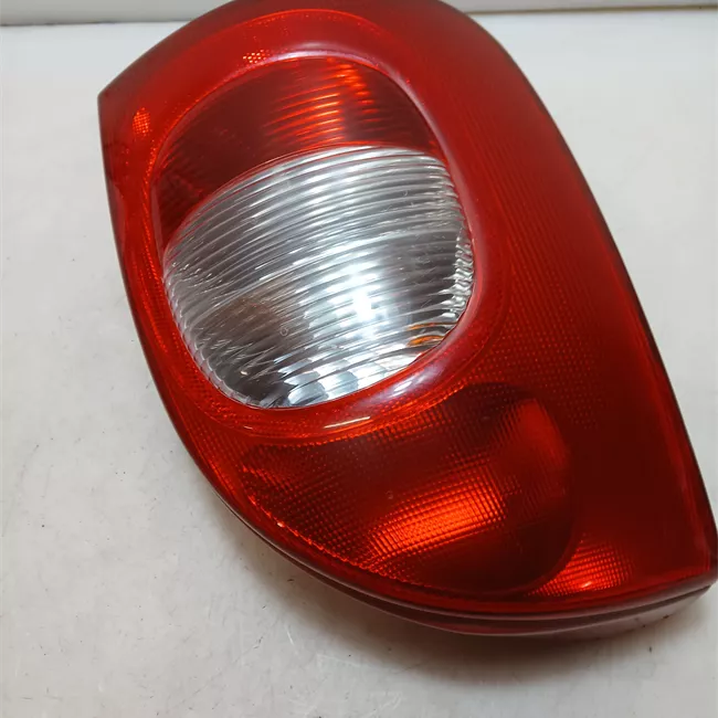 Fanale posteriore sinistro