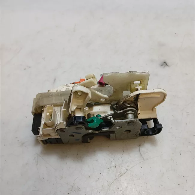 Serratura porta anteriore sinistra