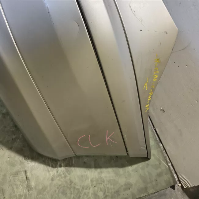 Paraurti posteriore con sensori parcheggio primer