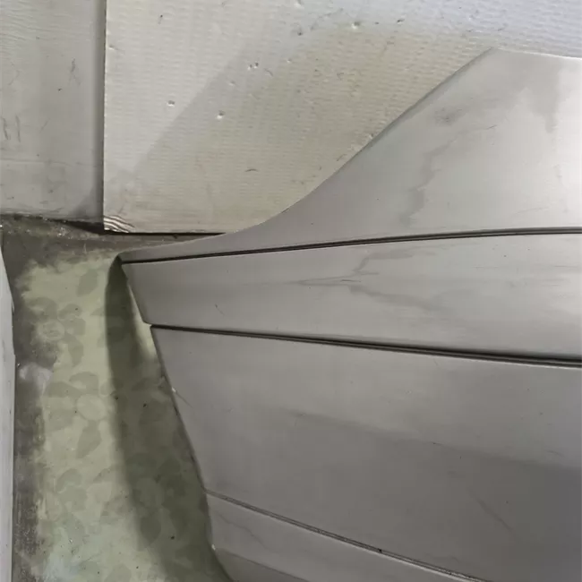 Paraurti posteriore con sensori parcheggio primer