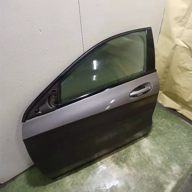 Porta anteriore sinistra