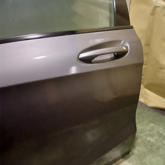 Porta anteriore sinistra