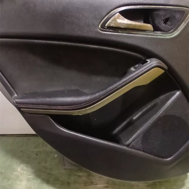 Porta posteriore sinistra