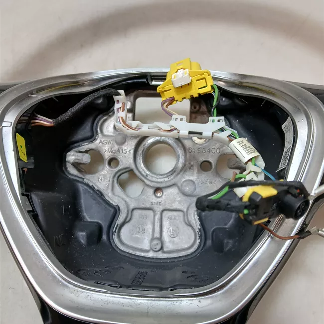 Volante Pelle multifunzione con regolazione velocità tiptr nero