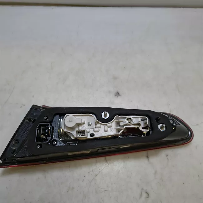 Fanale posteriore parte interno sinistro