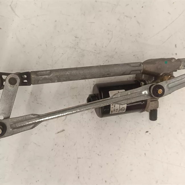 Meccanismo tergiparabrezza con motorino