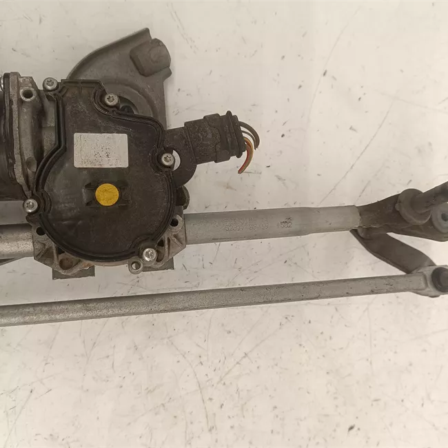 Meccanismo tergiparabrezza con motorino