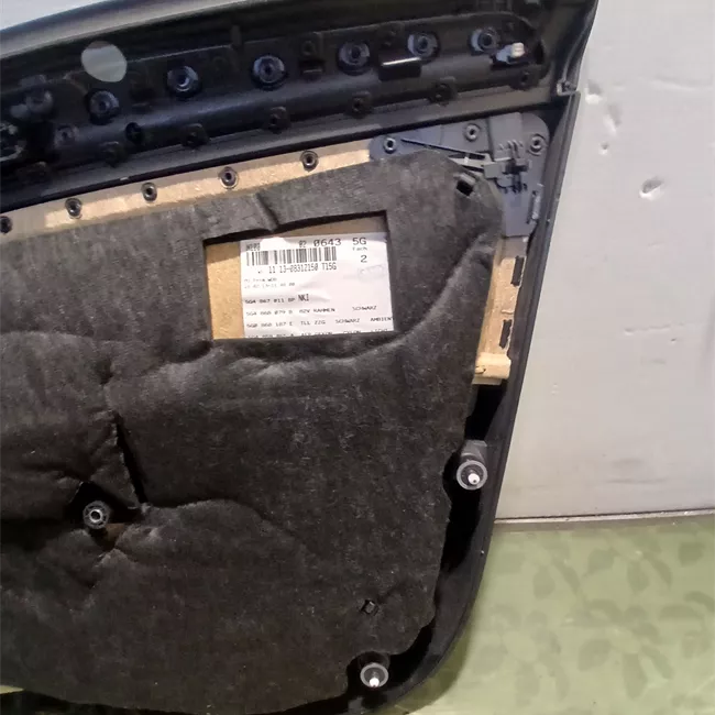 Pannello interno porta anteriore sinistro Tessuto con pacchetto cromato nero titanio