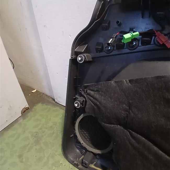 Pannello interno porta anteriore sinistro Tessuto con pacchetto cromato nero titanio