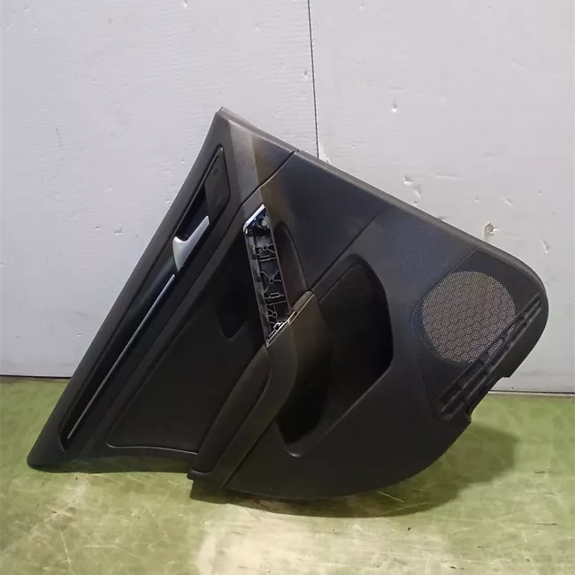 Pannello interno porta posteriore sinistro Tessuto nero titanio