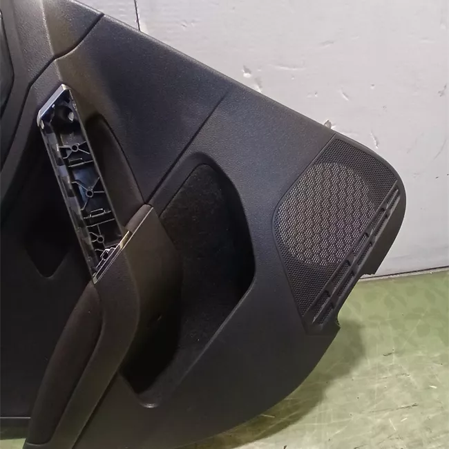 Pannello interno porta posteriore sinistro Tessuto nero titanio