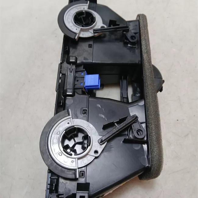 Bocchetta aria centrale cruscotto senza auotradio nero/alluminio standard