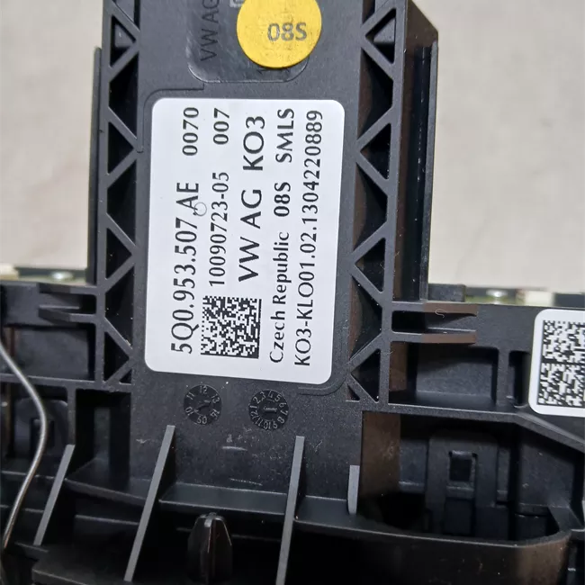 Devioguidasgancio volante pelle nero/bianco