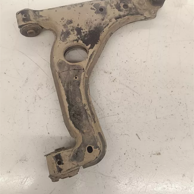 Braccio oscillante sospensione anteriore destro