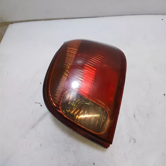 Fanale posteriore destro 08/99>12/02<