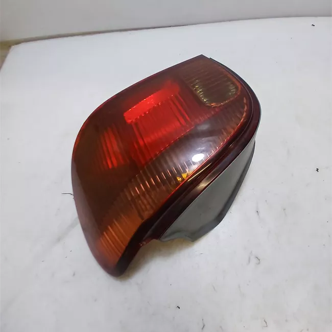 Fanale posteriore destro 08/99>12/02<