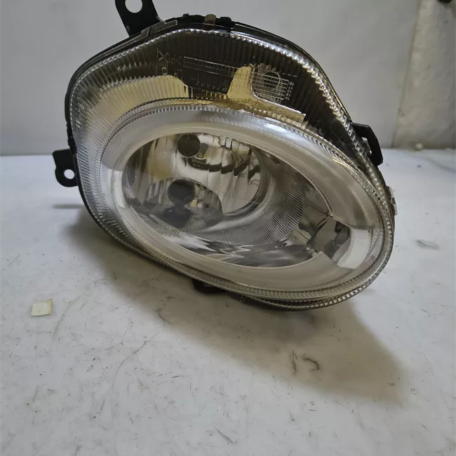 Fanalino anteriore sinistro