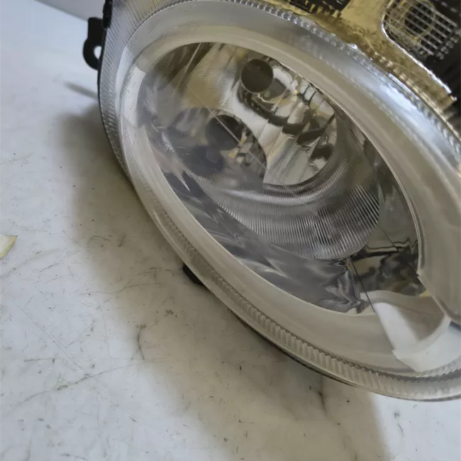 Fanalino anteriore sinistro