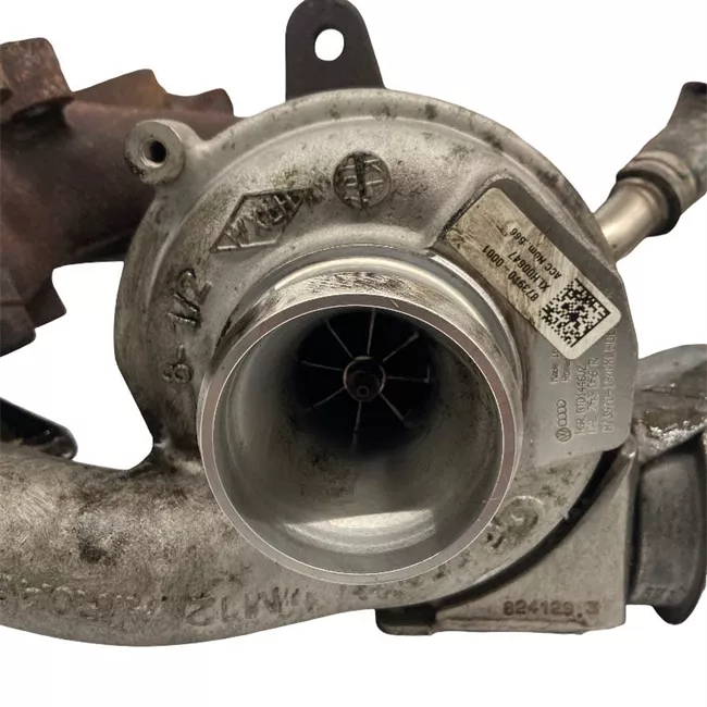 Turbocompressore con collettore scarico