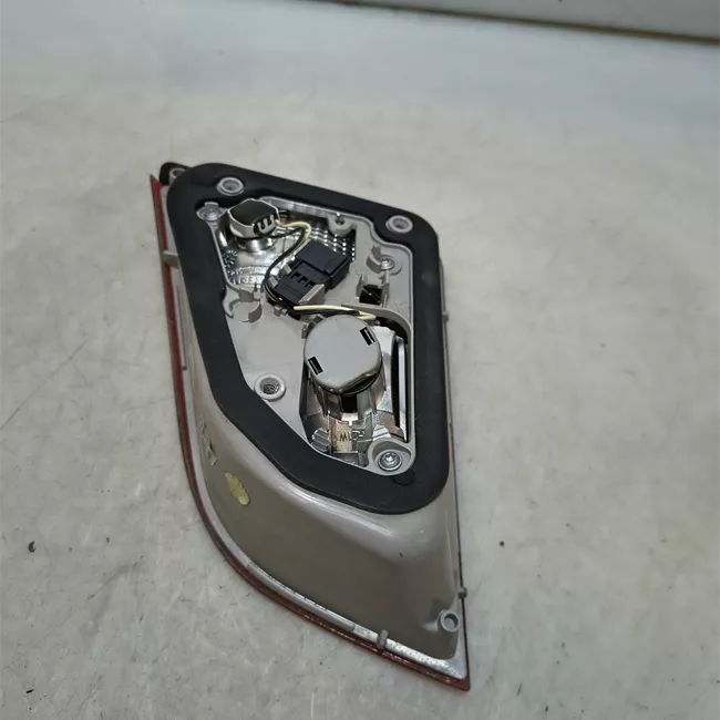 Fanale posteriore parte interno sinistro