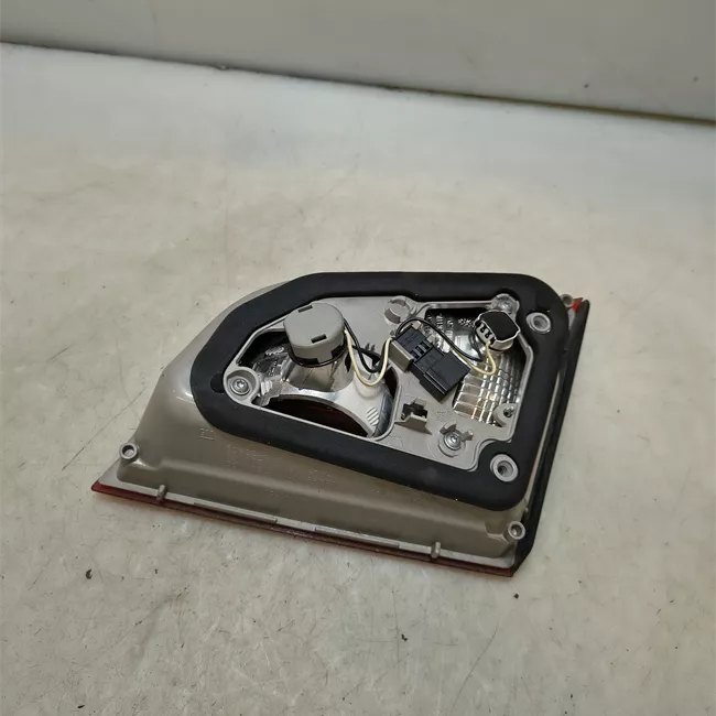 Fanale posteriore parte interno sinistro