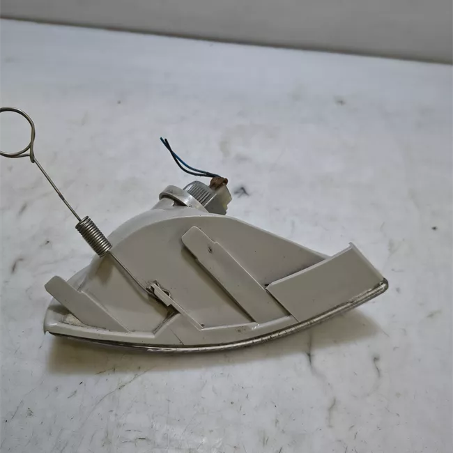 Fanalino laterale destro