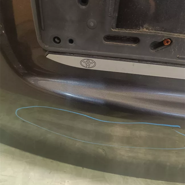 Portello posteriore con telecamera